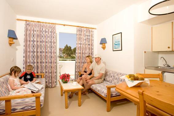 Jutlandia Family Resort Santa Ponsa Exterior photo
